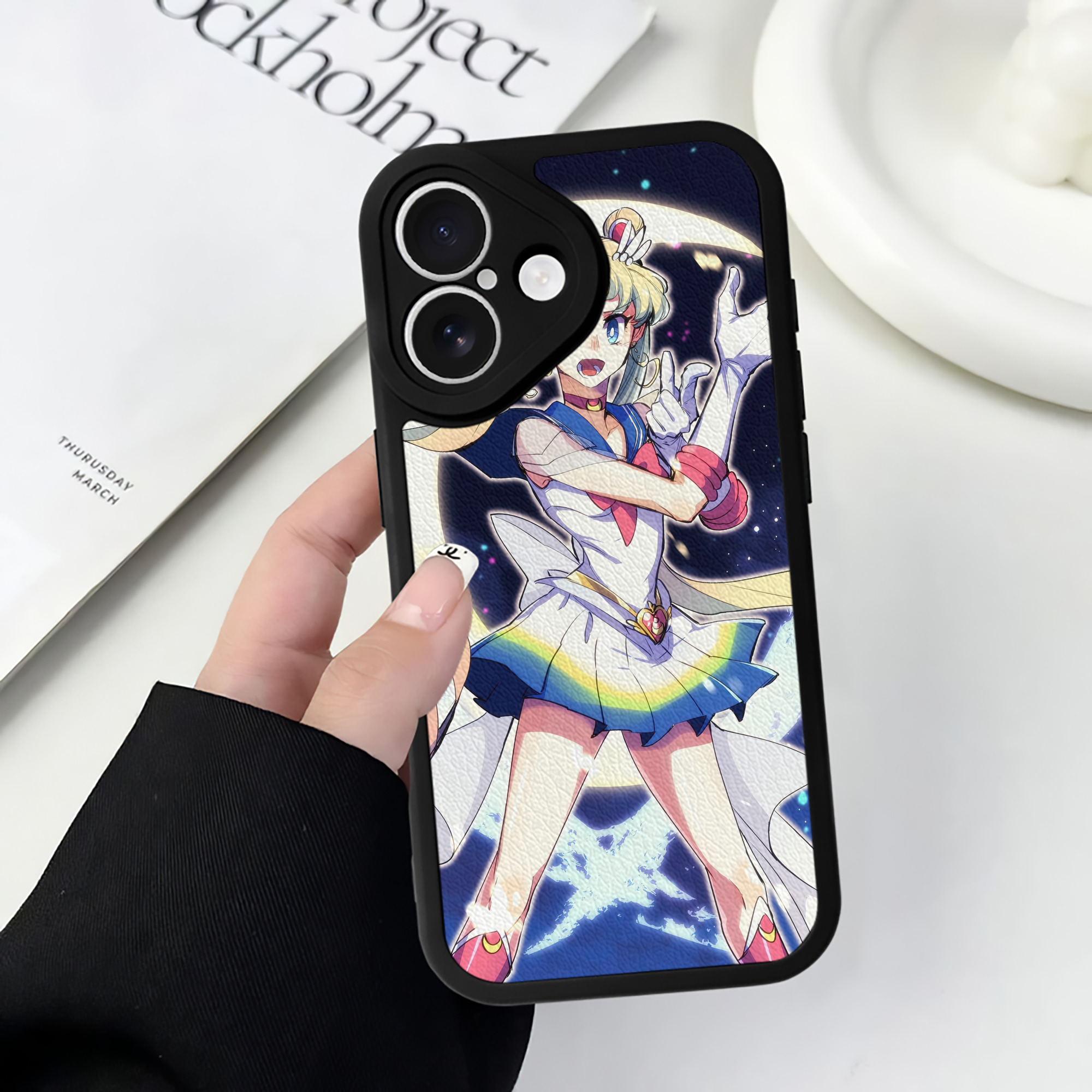 （画像用） 美少女戦士セーラームーン Sailor Moon 【iPhone 16シリーズ対応】シリコンスマホケース（レザー調） 材質：シリコン